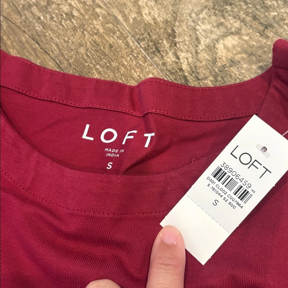 NWT LOFT Red Tank Top with Button Accents - Picture 2 of 4